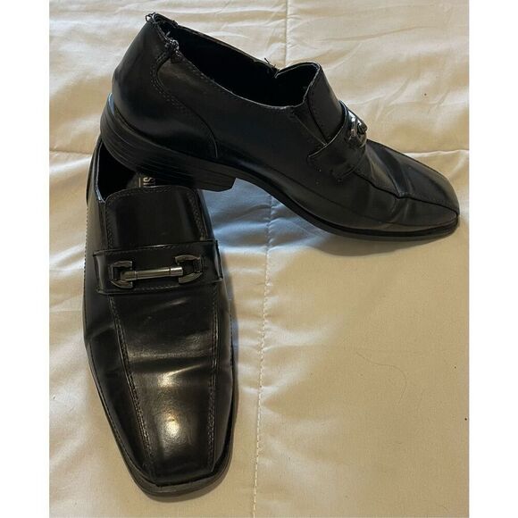 Stacy Adams Young Mans Leather Dress Shoes size 4 M - Picture 2 of 9
